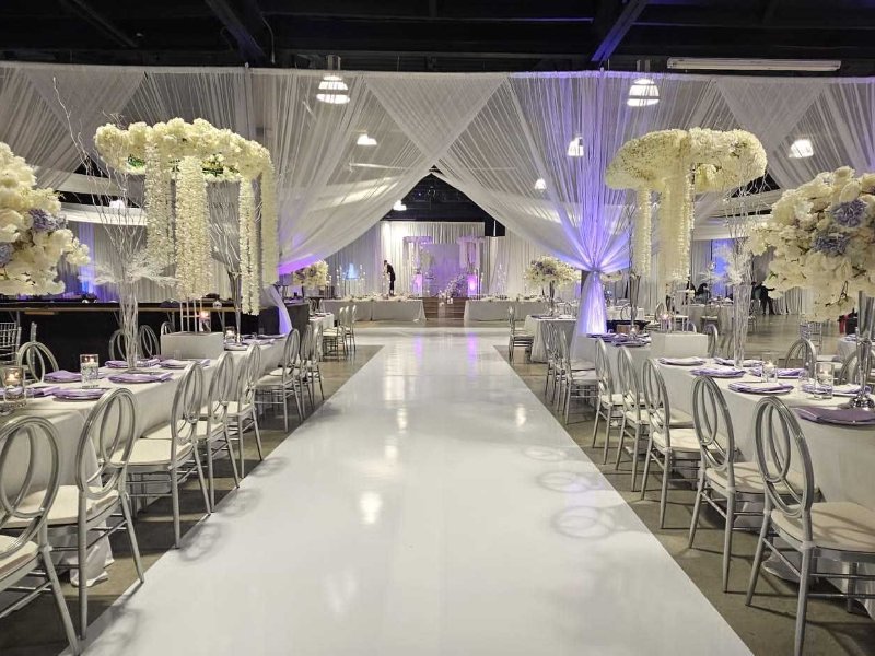 Silver-White Grandeur: Transforming a 2000㎡ Venue with Premium Phoenix-Back Chairs & One-Stop Wedding Solutions